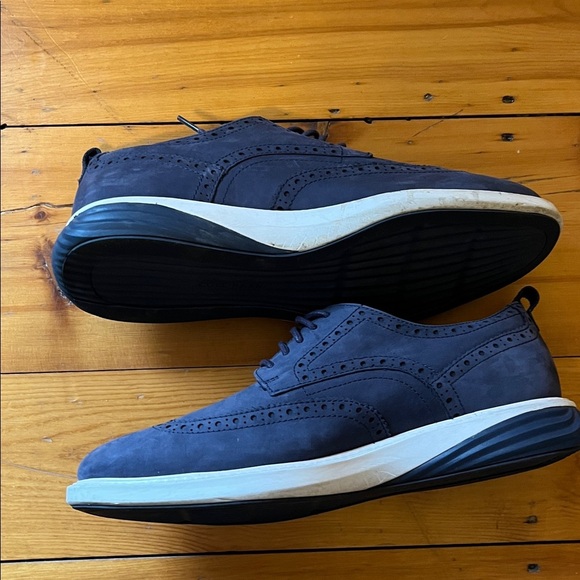 COLE HAAN Grand Evolution Short Wing Tip Oxford Dress Shoes Men's 10 Blue White - Picture 6 of 9